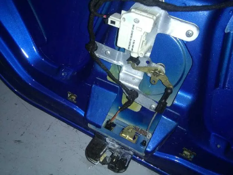 Porton Trasero para Volkswagen New Beetle (9C1/1C1)