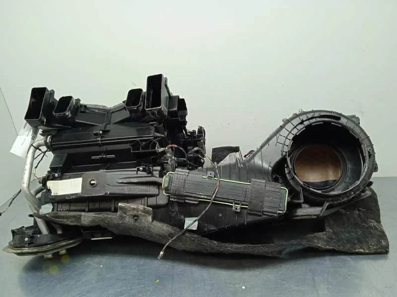Calefaccion Entera Normal para Mercedes-Benz Clase E Lim. (W213)