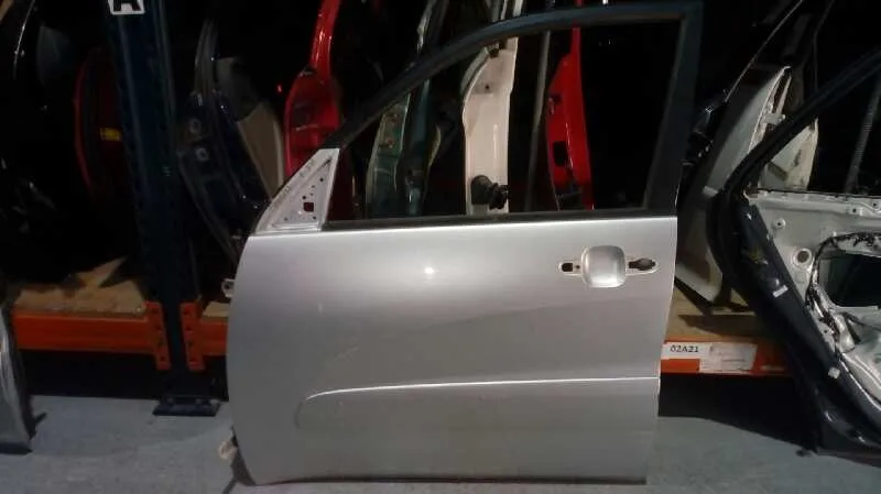 Puerta Delantera Izquierda para Toyota Rav 4 (A2)