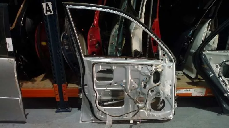 Puerta Delantera Izquierda para Toyota Rav 4 (A2)