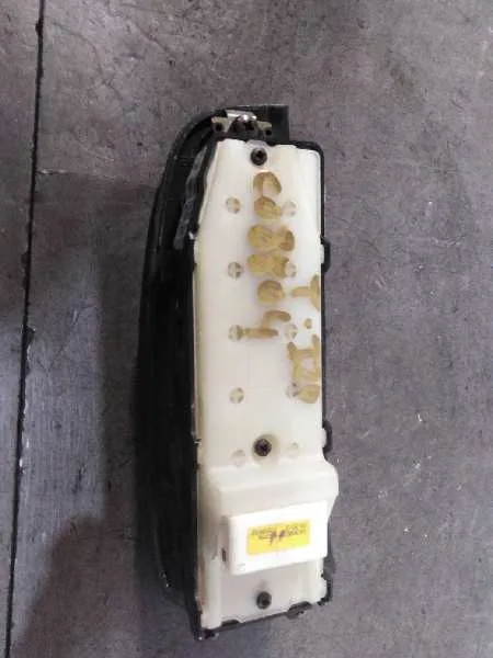 Mando Elevalunas Delantero Izquierdo para Toyota Avensis Berlina (T25)