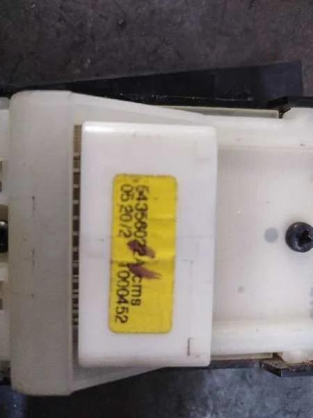 Mando Elevalunas Delantero Izquierdo para Toyota Avensis Berlina (T25)