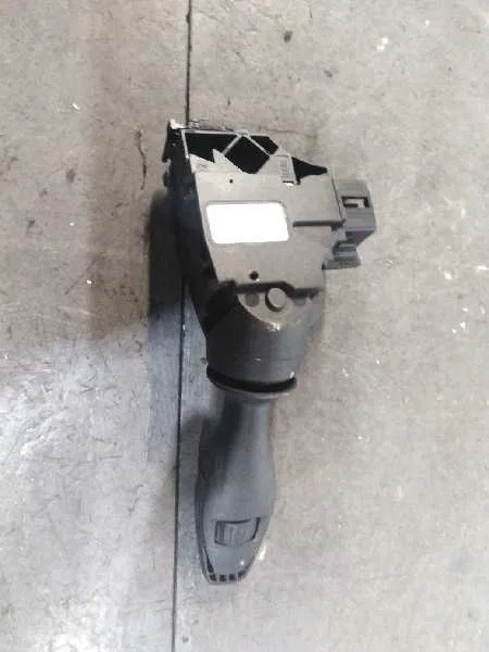 Mando Limpia para Ford Fiesta (Cb1)