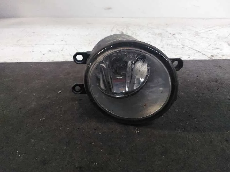 Faro Antiniebla Derecho para Toyota Prius (Nhw30)