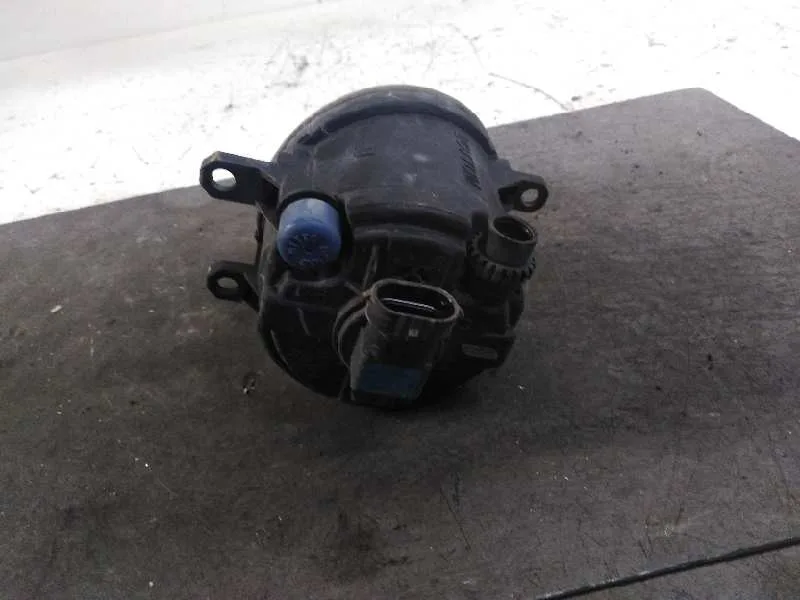 Faro Antiniebla Derecho para Toyota Prius (Nhw30)