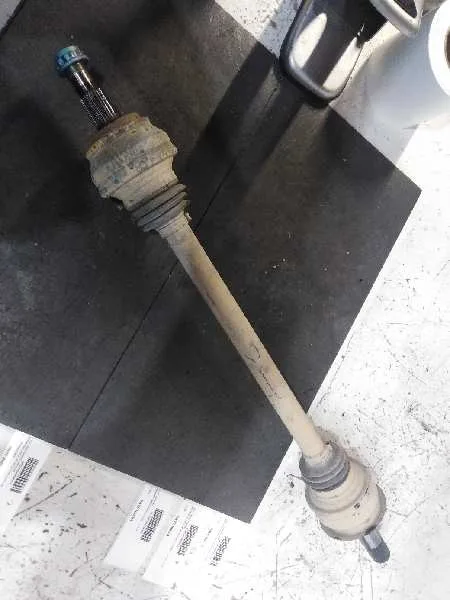 Transmision Trasera Derecha para Mercedes-Benz Clase E Lim. (W213)