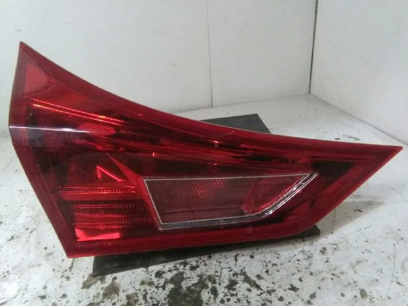 Piloto Trasero Izquierdo Interior para Toyota Auris