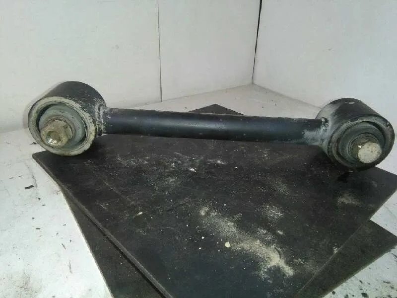 Brazo Suspension Superior Trasero Derecho para Ford Maverick (Ml)