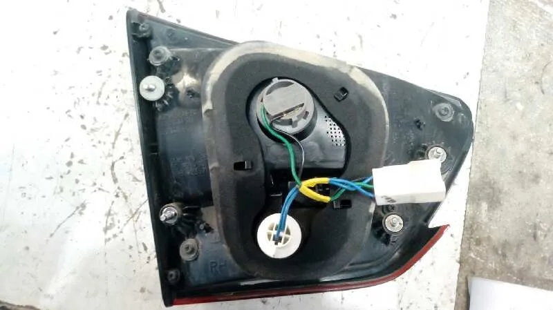 Piloto Trasero Derecho Interior para Kia Carens ( )