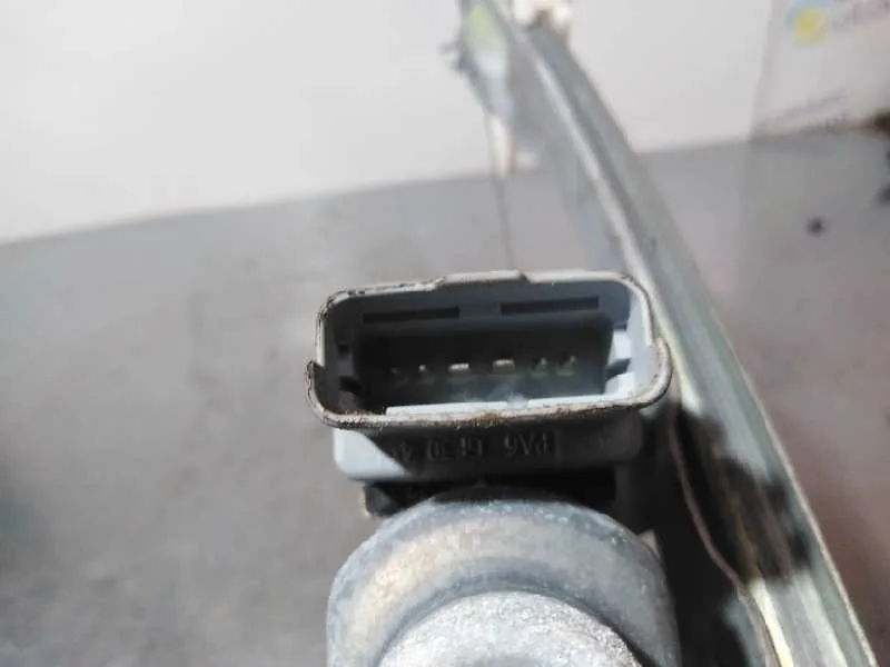 Elevalunas Trasero Derecho para Kia Carens ( )