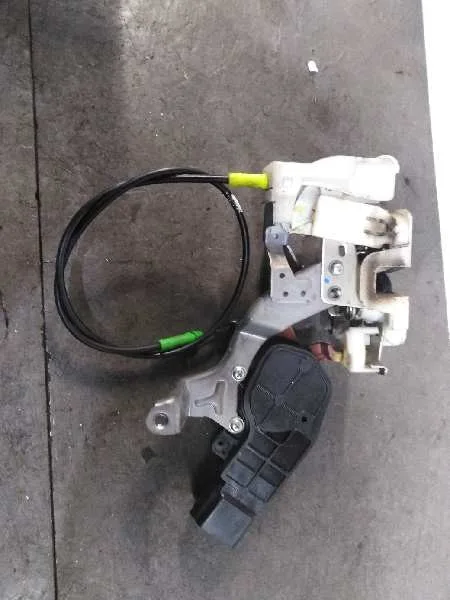 Cerradura Puerta Trasera Derecha para Toyota Aygo (Kgb/Wnb)