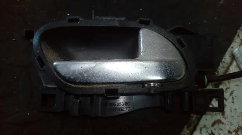 Cerradura Puerta Trasera Derecha para Citroën C4 Lim.
