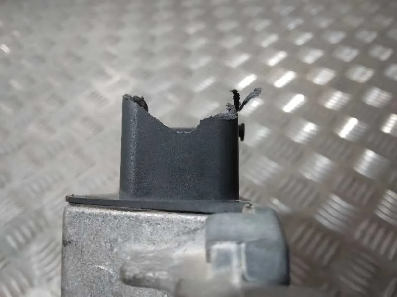 Centralita Motor Uce para Citroën C4 Lim.