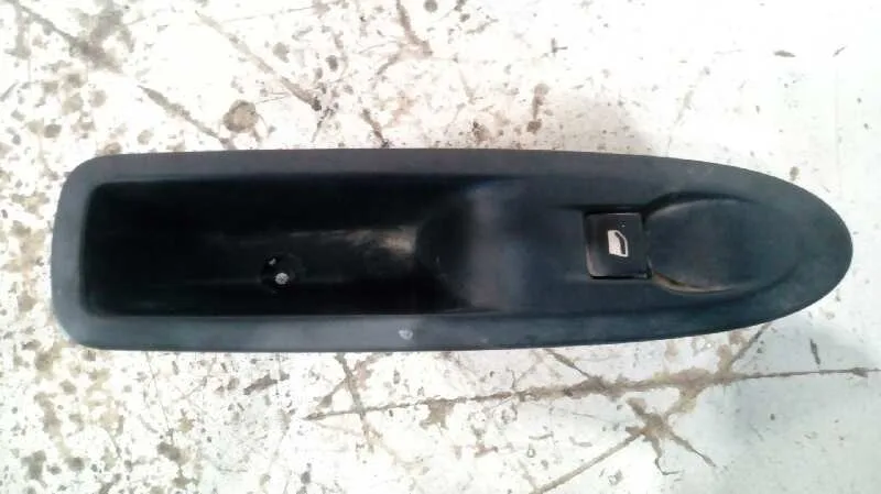 Mando Elevalunas Trasero Izquierdo para Citroën C4 Lim.