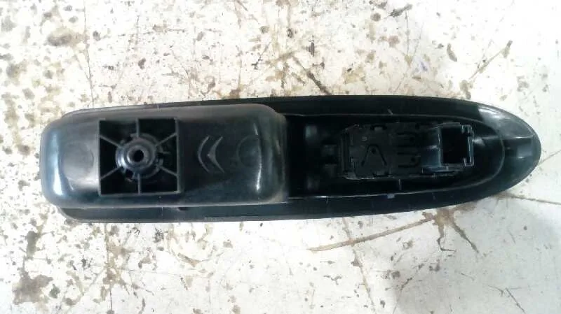 Mando Elevalunas Trasero Izquierdo para Citroën C4 Lim.