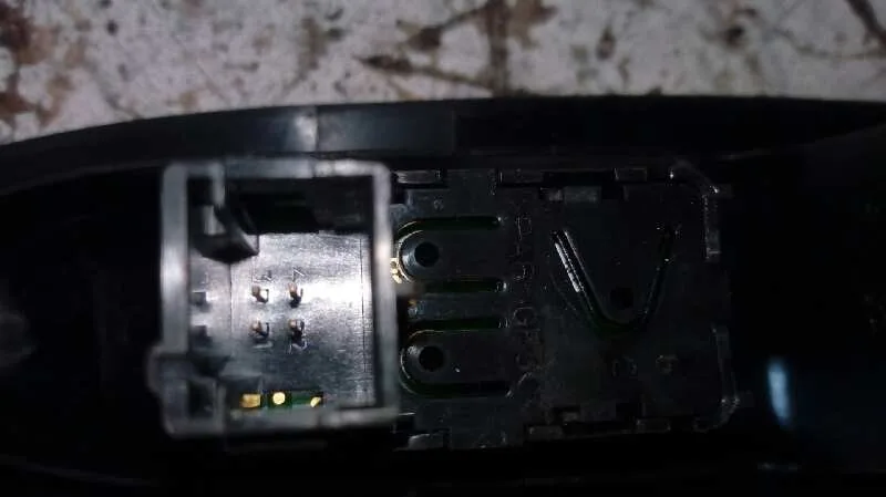Mando Elevalunas Trasero Derecho para Citroën C4 Lim.