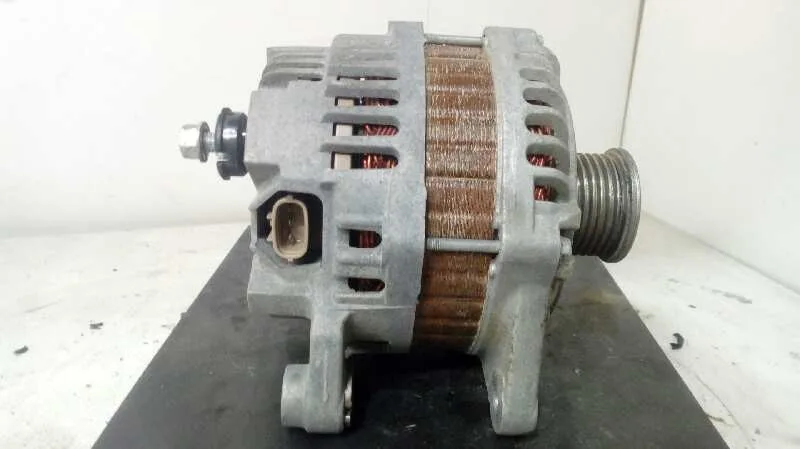 Alternador para Nissan X-Trail (T31)