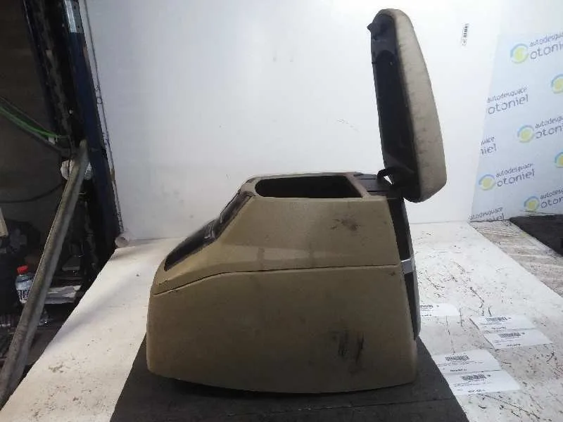 Apoyabrazos Central para Ssangyong Rodius