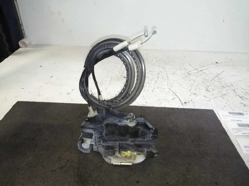 Cerradura Puerta Delantera Derecha para Mitsubishi Colt Berlina 5 (Z30A)