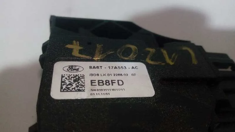 Mando Limpia para Ford Fiesta (Cb1)