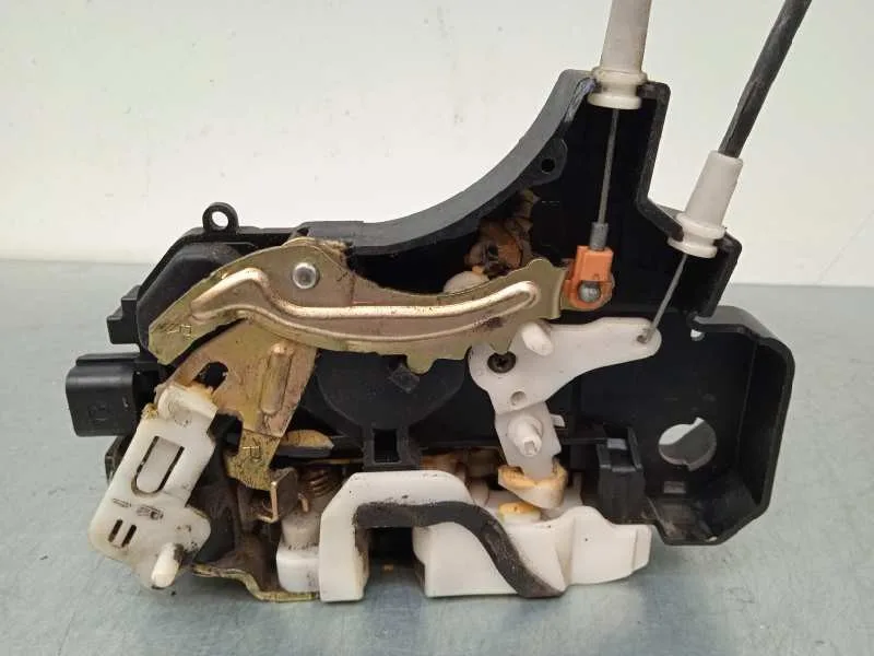 Cerradura Puerta Trasera Derecha para Mitsubishi Colt Berlina 5 (Z30A)