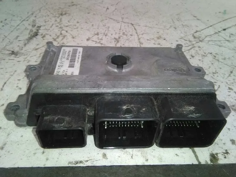 Centralita Motor Uce para Peugeot 208
