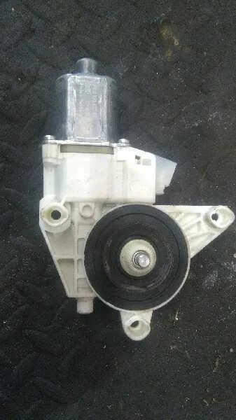 Motor Elevalunas Delantero Derecho para Mercedes-Benz Clase Gla (W156)