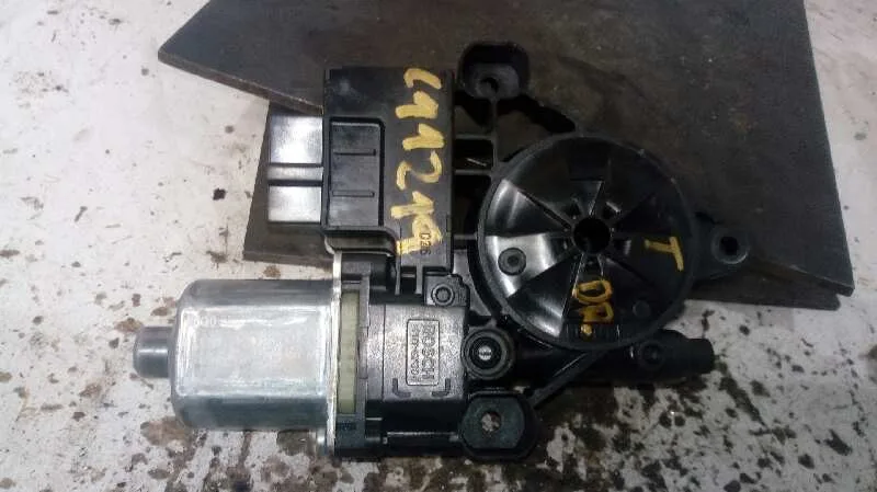 Motor Elevalunas Trasero Derecho para Seat Leon St (5F8)