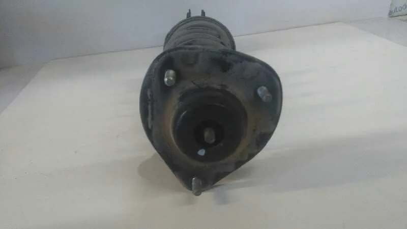 Amortiguador Delantero Izquierdo para Mitsubishi Colt Berlina 5 (Z30A)