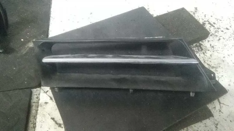 Rejilla Paragolpes Derecha para Alfa Romeo 156 (116)