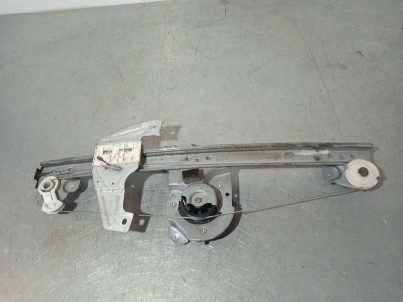 Elevalunas Delantero Derecho para Toyota Aygo (Kgb/Wnb)