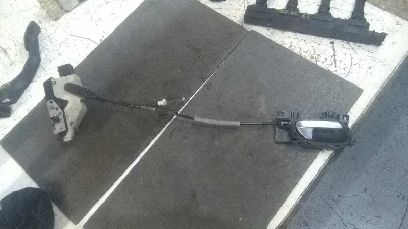 Cerradura Puerta Delantera Derecha para Peugeot 208