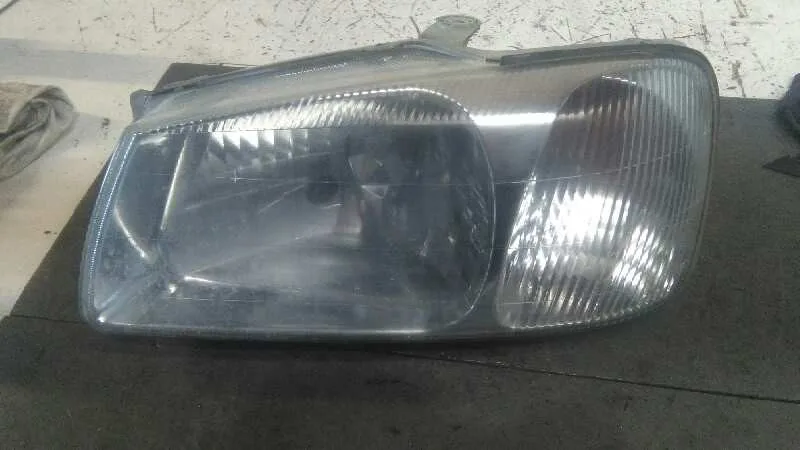 Faro Izquierdo para Hyundai Accent