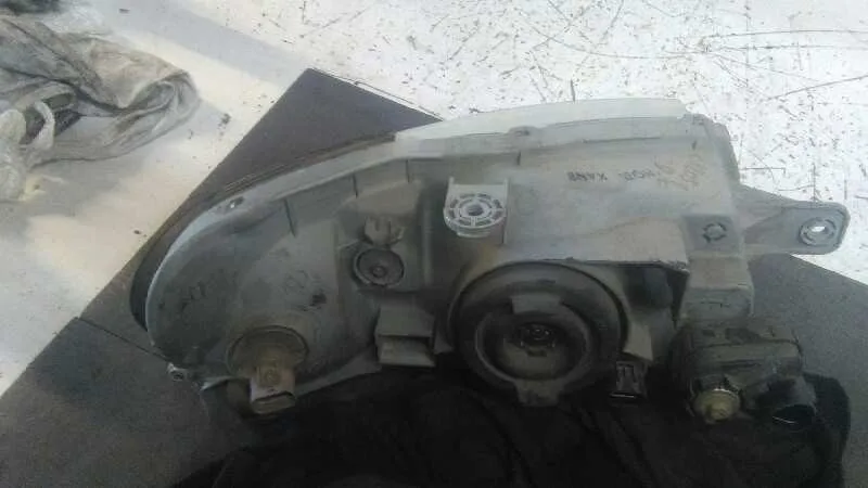 Faro Izquierdo para Hyundai Accent