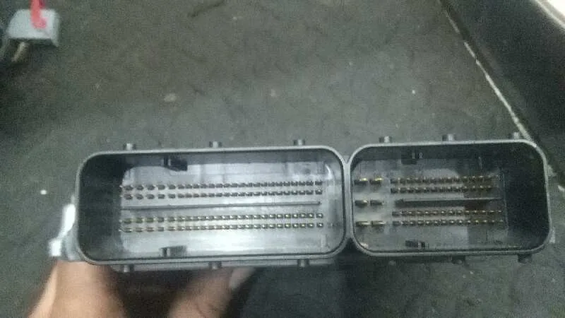 Centralita Motor Uce para Bmw Serie 1 Berlina (E81/E87)