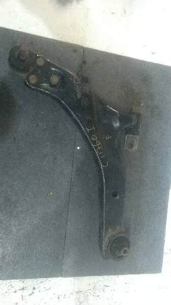 Brazo Suspension Inferior Delantero Izquierdo para Hyundai Trajet (Fo)