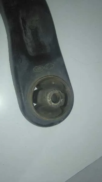 Brazo Suspension Inferior Delantero Izquierdo para Kia Carens ( )