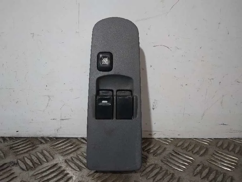 Mando Elevalunas Delantero Izquierdo para Mitsubishi Colt Berlina 5 (Z30A)