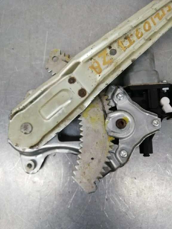 Elevalunas Trasero Izquierdo para Nissan Juke (F15)
