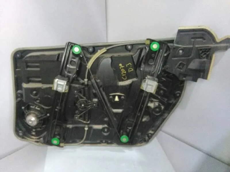 Elevalunas Delantero Izquierdo para Mercedes-Benz Clase Gla (W156)