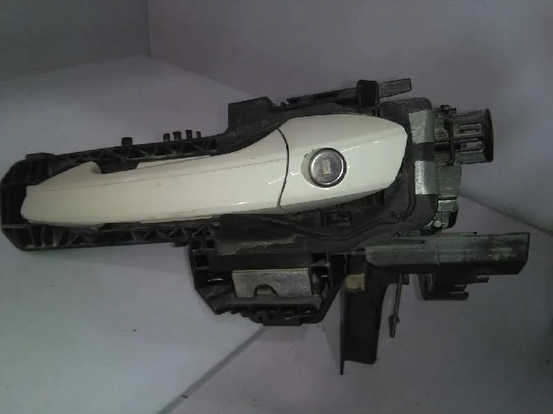 Maneta Exterior Delantera Izquierda para Mercedes-Benz Clase Gla (W156)