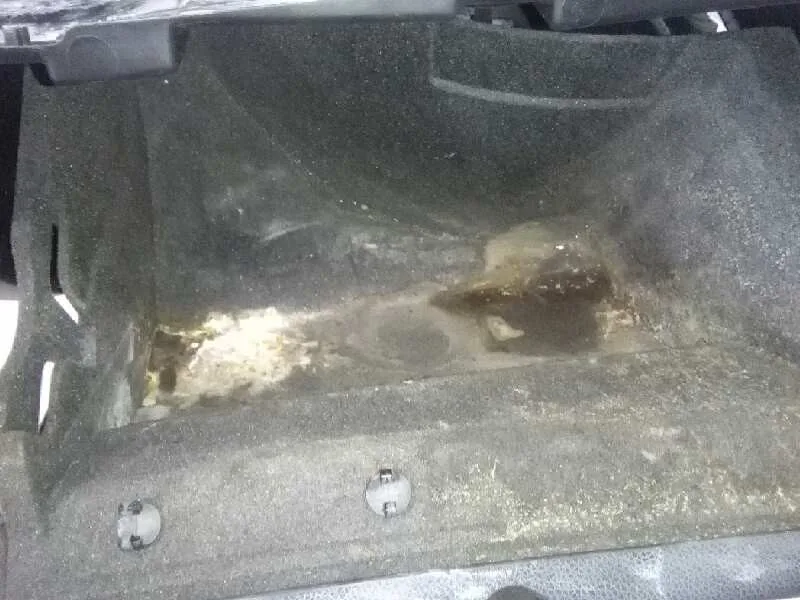 Guantera para Mercedes-Benz Clase Gla (W156)