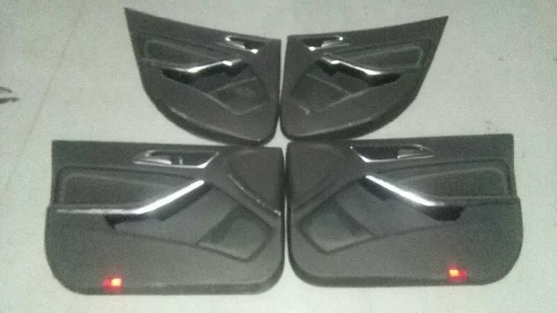 Juego Tapizados / Cartoneras para Mercedes-Benz Clase Gla (W156)