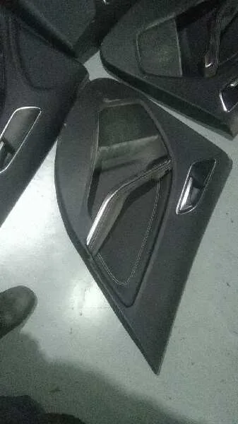Juego Tapizados / Cartoneras para Mercedes-Benz Clase Gla (W156)