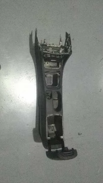 Apoyabrazos Central para Mercedes-Benz Clase Gla (W156)