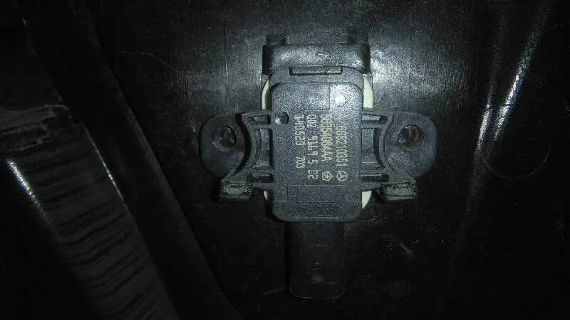 Elevalunas Delantero Derecho para Mercedes-Benz Clase Gla (W156)