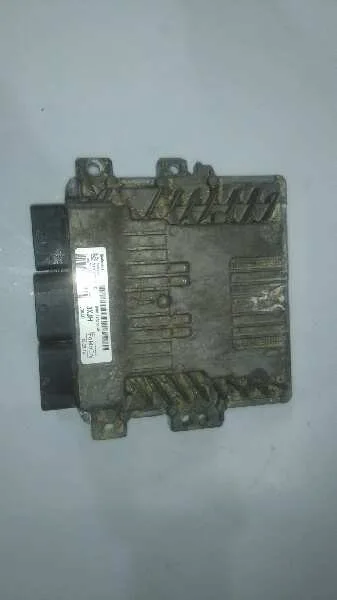 Centralita Motor Uce para Ford Focus Lim. (Cb8)