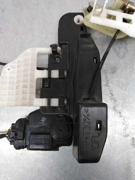 Cerradura Puerta Delantera Izquierda para Kia Carens (Un)