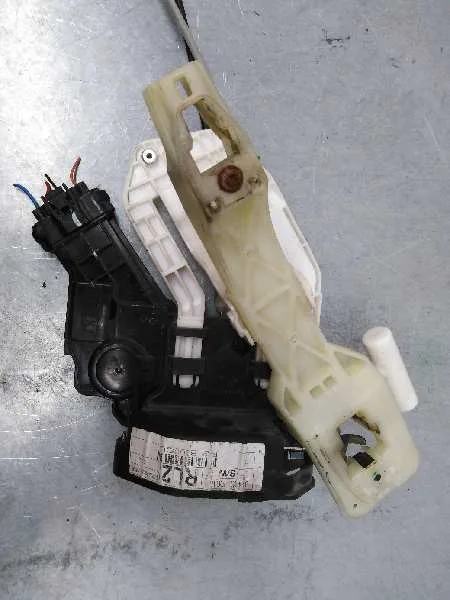 Cerradura Puerta Trasera Izquierda para Kia Carens (Un)