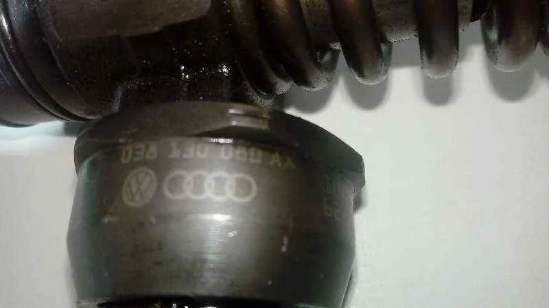 Inyector para Skoda Suberb (3T4)